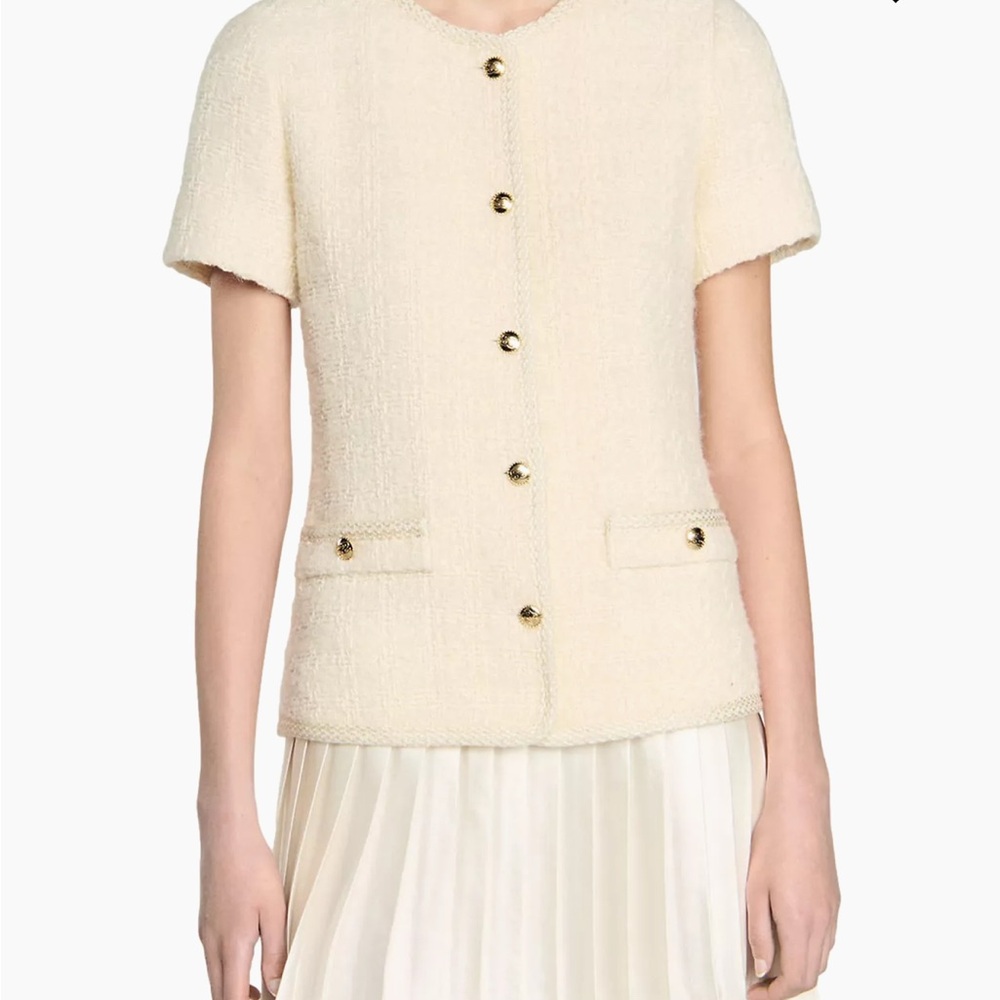 Elegant Cream Short Sleeve Jacket with Gold Buttons